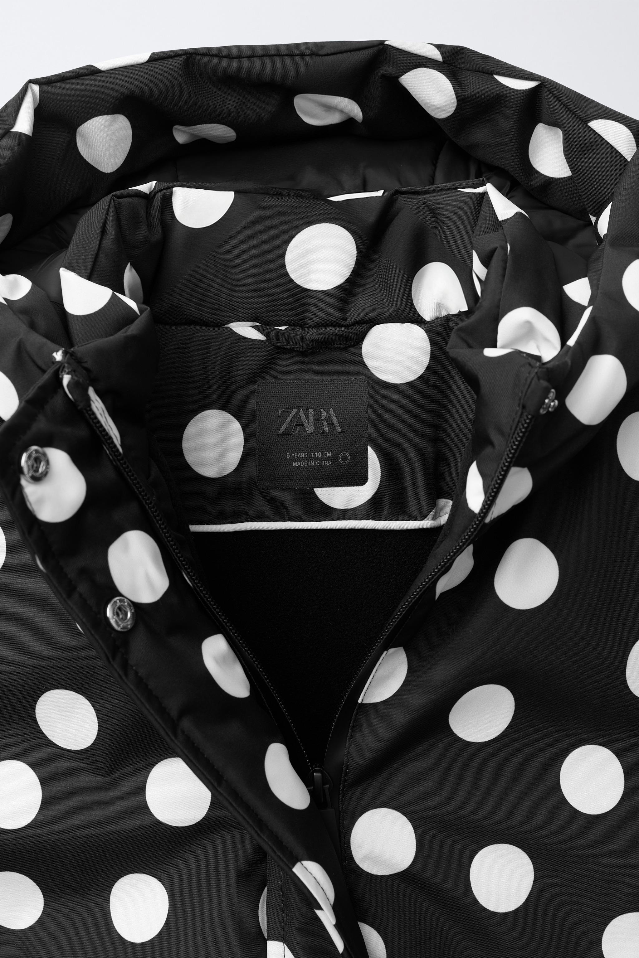 WATER RESISTANT AND WINDPROOF POLKA DOT JACKET